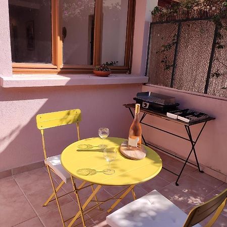Charmant Studio Lavandou - 500M Plage เลอลาวองดูว์ ภายนอก รูปภาพ